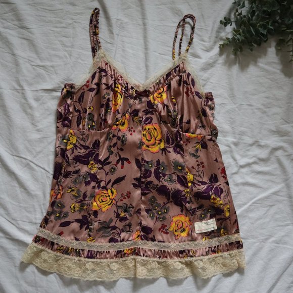 ODD MOLLY Silk Floral Lace Trim Tank Top - Picture 2 of 10